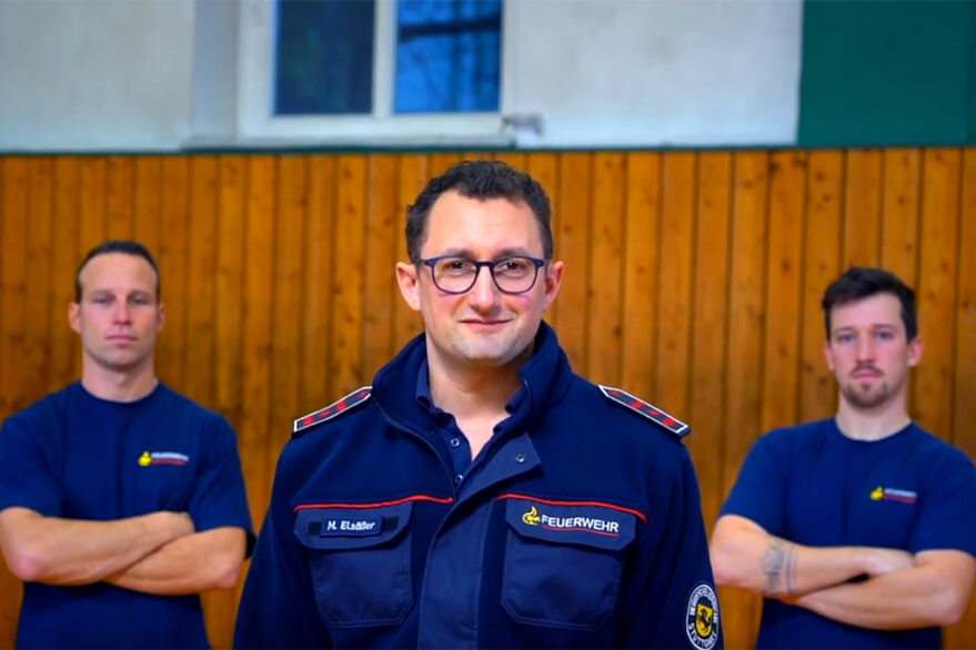 Video zum Sporttest der Feuerwehr Stuttgart: Der hier gezeigte Sporttest wird für Auswahlverfahren im mittleren feuerwehrtechnischen Dienst angewendet.
