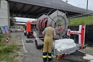 Feuerwehranhänger Ölsperre
