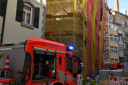 Dachstuhlbrand in leerstehendem Gebäude