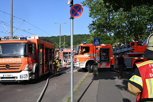 Feuerwehr im Einsatz beim Dachstuhlbrand