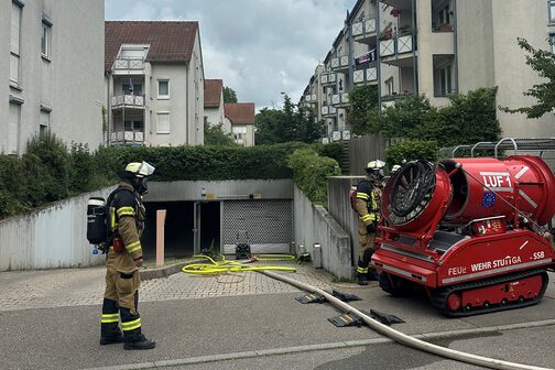 PKW-Brand in Tiefgarage