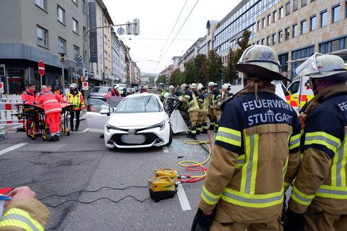 Verkehrsunfall zwischen einem PKW und einer Stadtbahn